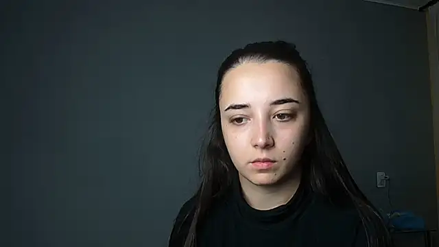 Eva Gloryy online show from September 2025 12:10:01 PM