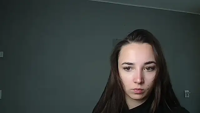 Eva Gloryy online show from May 2026 10:12:02 AM