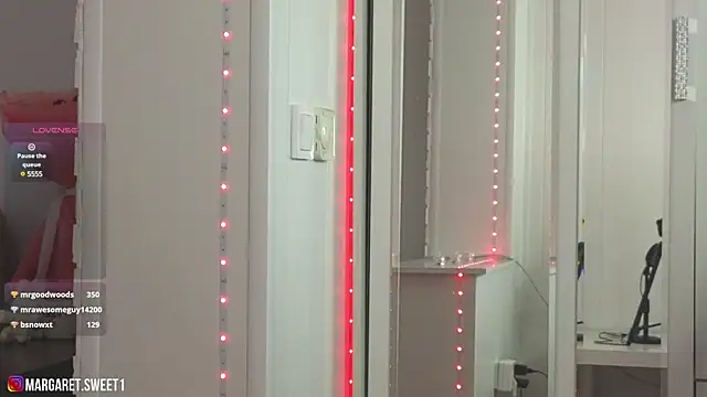 Snapshot of MargaretSweet1 chatting on February 2025 12:31:02 AM MargaretSweet1 online show from February 2025 12:31:02 AM