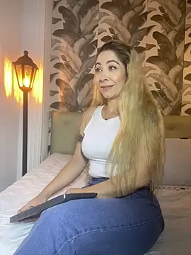 viktoria davis  online show from March 2026 01:31:02 AM