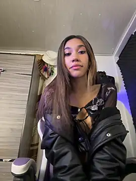 Snapshot of zoe_storm chatting on January 2025 02:37:02 AM zoe storm online show from January 2025 02:37:02 AM