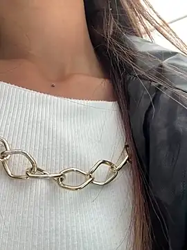 Snapshot of zoe_storm chatting on January 2025 07:56:01 PM zoe storm online show from January 2025 07:56:01 PM