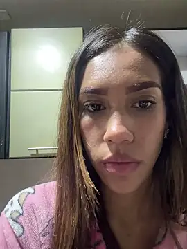 Snapshot of zoe_storm chatting on February 2025 11:05:01 PM zoe storm online show from February 2025 11:05:01 PM