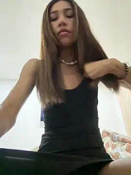 Snapshot of zoe_storm chatting on February 2025 01:43:02 AM zoe storm online show from February 2025 01:43:02 AM