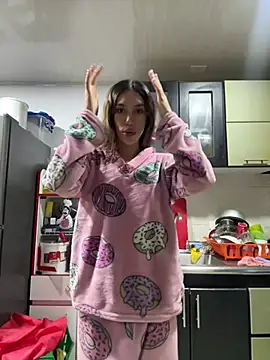 Snapshot of zoe_storm chatting on February 2025 03:26:02 AM zoe storm online show from February 2025 03:26:02 AM