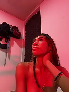 Snapshot of zoe_storm chatting on March 2025 03:59:02 AM zoe storm online show from March 2025 03:59:02 AM