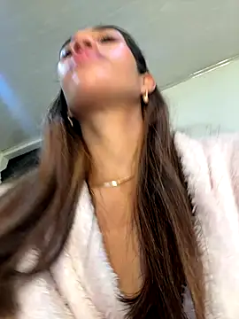 Snapshot of zoe_storm chatting on September 2025 09:53:01 PM zoe storm online show from September 2025 09:53:01 PM