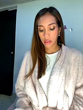 Snapshot of zoe_storm chatting on October 2025 12:32:01 AM zoe storm online show from October 2025 12:32:01 AM