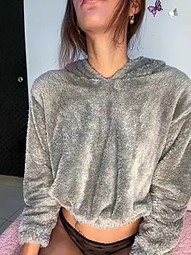 Snapshot of zoe_storm chatting on October 2025 12:00:01 AM zoe storm online show from October 2025 12:00:01 AM