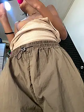 Snapshot of zoe_storm chatting on November 2025 12:54:02 AM zoe storm online show from November 2025 12:54:02 AM