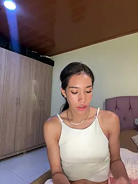 zoe storm online show from June 2026 11:06:01 PM