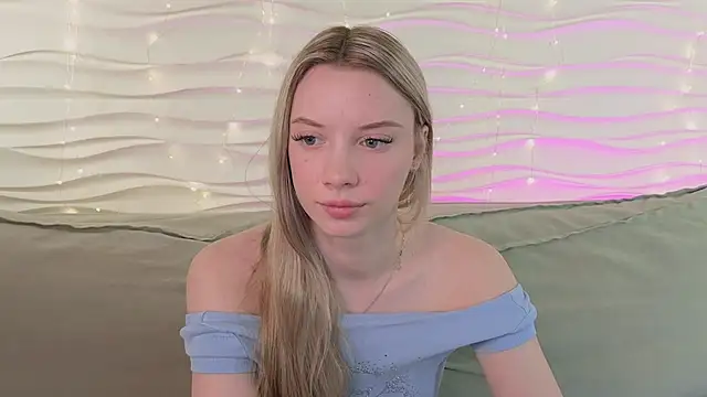 katt  y online show from February 2026 05:04:01 AM