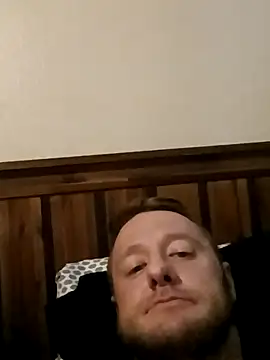 Snapshot of biggzee6 chatting on September 2025 05:18:02 AM biggzee6 online show from September 2025 05:18:02 AM