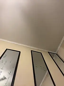 Snapshot of biggzee6 chatting on October 2025 07:03:01 PM biggzee6 online show from October 2025 07:03:01 PM