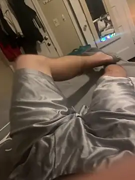 Snapshot of biggzee6 chatting on November 2025 06:35:02 AM biggzee6 online show from November 2025 06:35:02 AM