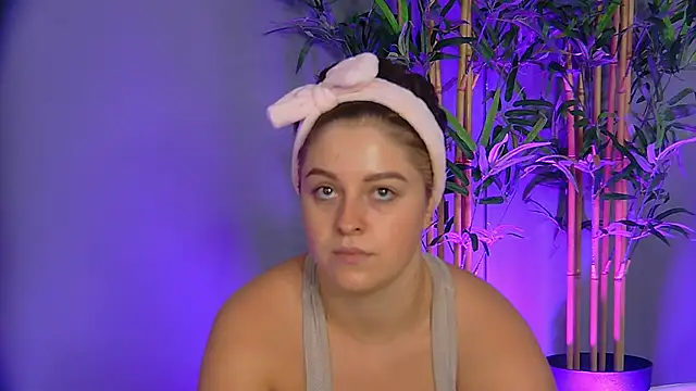 Snapshot of PatriciaSpice chatting on October 2025 04:35:01 AM PatriciaSpice online show from October 2025 04:35:01 AM