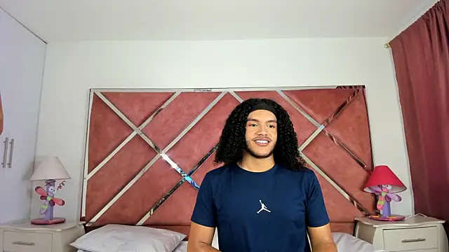 Snapshot of DanteAndKyle chatting on March 2025 09:58:01 PM DanteAndKyle online show from March 2025 09:58:01 PM