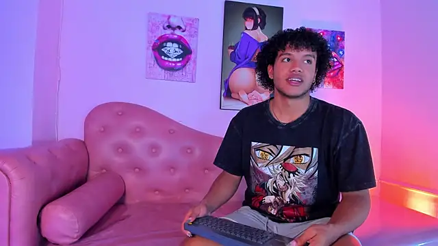 Snapshot of DanteAndKyle chatting on November 2025 10:54:02 PM DanteAndKyle online show from November 2025 10:54:02 PM