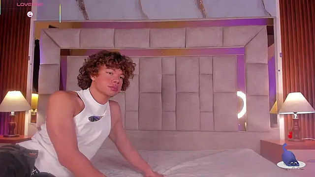 Snapshot of DanteAndKyle chatting on November 2025 10:45:01 PM DanteAndKyle online show from November 2025 10:45:01 PM