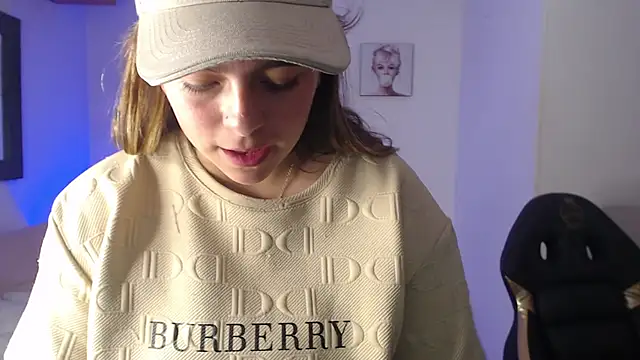 Kitten Cam online show from December 2025 12:12:02 PM