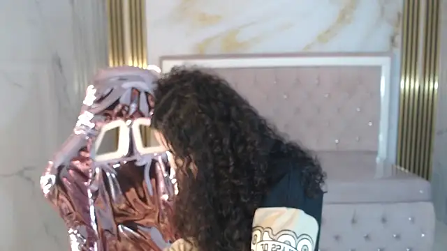 shalon diaz s online show from March 2025 01:18:02 PM