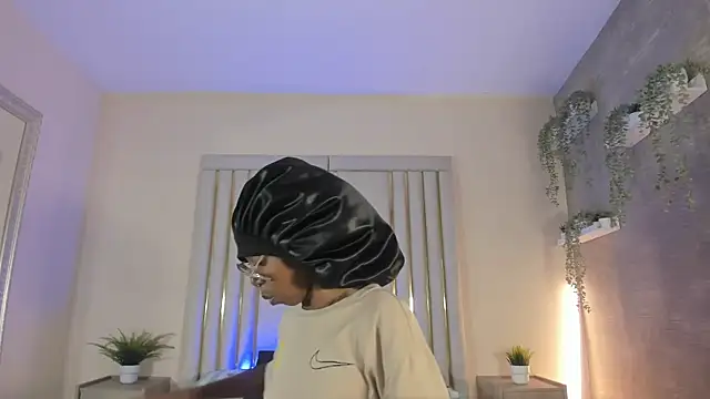 Liincostelloo online show from March 2025 07:38:01 PM