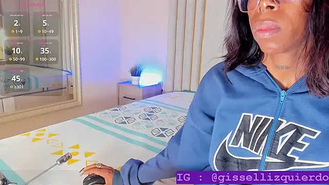 Liincostelloo online show from September 2025 11:48:01 AM