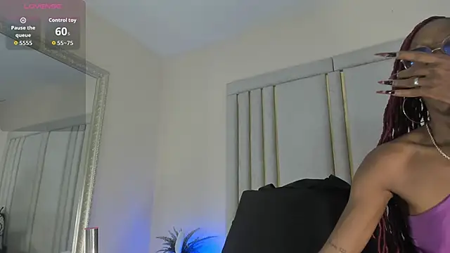 Liincostelloo online show from March 2026 07:43:02 PM