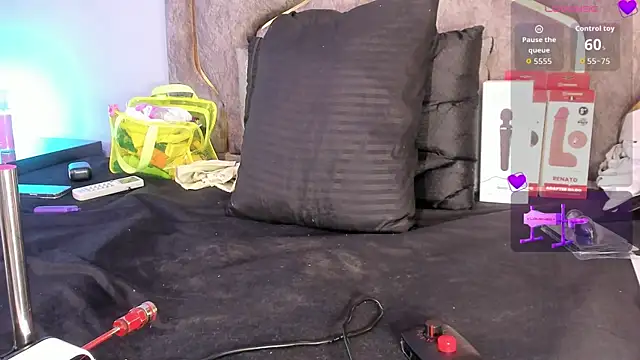 Liincostelloo online show from May 2026 11:44:01 PM