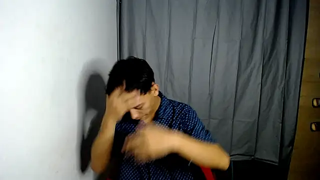 Snapshot of Maicol_Garcia chatting on January 2025 01:52:01 AM Maicol Garcia online show from January 2025 01:52:01 AM