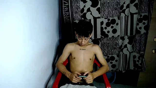 Snapshot of Maicol_Garcia chatting on January 2025 05:02:01 AM Maicol Garcia online show from January 2025 05:02:01 AM