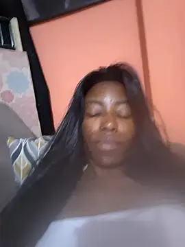 Snapshot of melangelo17 chatting on January 2025 03:47:02 PM melangelo17 online show from January 2025 03:47:02 PM