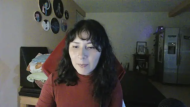 Snapshot of GinnyDelice chatting on October 2025 01:20:01 AM GinnyDelice online show from October 2025 01:20:01 AM