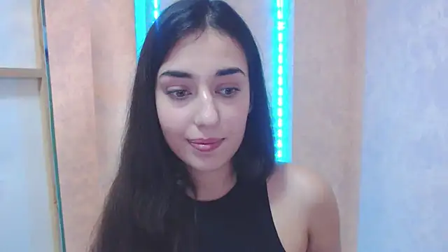 Snapshot of Lovelllyy chatting on January 2025 01:25:02 PM Lovelllyy online show from January 2025 01:25:02 PM