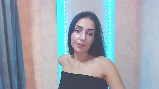 Snapshot of Lovelllyy chatting on October 2025 10:46:02 AM Lovelllyy online show from October 2025 10:46:02 AM