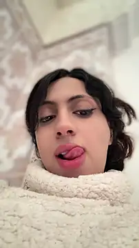 majdolin78 online show from April 2026 09:15:01 AM