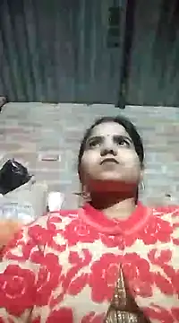 Snapshot of Bina_Bhanot chatting on February 2025 02:04:01 PM Bina Bhanot online show from February 2025 02:04:01 PM
