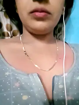 Snapshot of Bina_Bhanot chatting on March 2025 04:30:01 PM Bina Bhanot online show from March 2025 04:30:01 PM