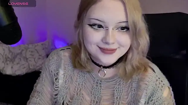 Electro doll online show from March 2025 06:08:02 PM