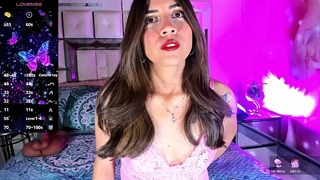 emili clark online show from November 2025 04:02:02 AM