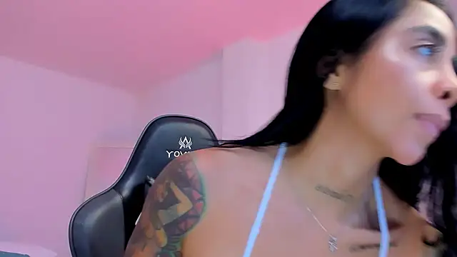 sophierooy22 online show from April 2026 12:43:02 AM