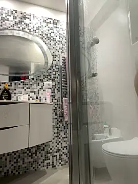 Snapshot of Greeneyes0820 chatting on January 2025 02:03:02 PM Greeneyes0820 online show from January 2025 02:03:02 PM