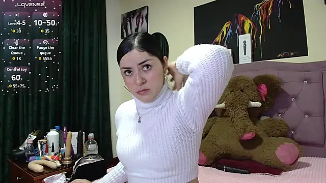 Emmie Hot online show from March 2026 11:49:01 AM