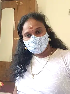 Snapshot of Tamil_Aathira chatting on February 2025 06:41:01 AM Tamil Aathira online show from February 2025 06:41:01 AM