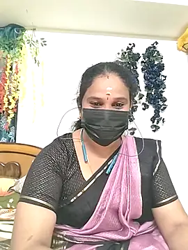 Snapshot of Tamil_Aathira chatting on September 2025 04:45:01 PM Tamil Aathira online show from September 2025 04:45:01 PM