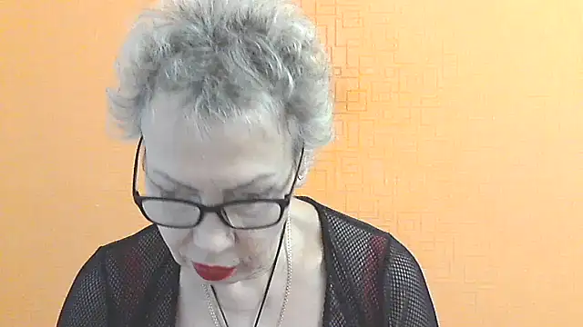 NessyJenixs online show from November 2025 07:55:02 AM