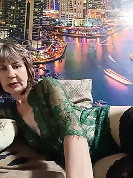 Laura Kiss online show from May 2026 06:09:01 PM