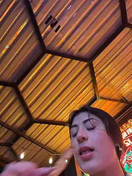 fiorella paris online show from February 2026 03:13:02 AM