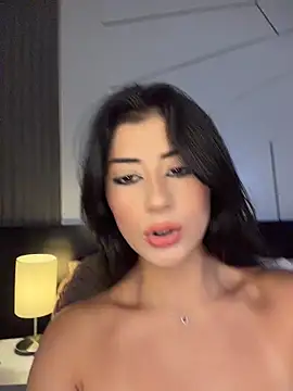 fiorella paris online show from April 2026 09:21:02 PM