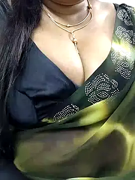 Snapshot of Queenflowerr chatting on January 2025 08:54:01 PM Queenflowerr online show from January 2025 08:54:01 PM